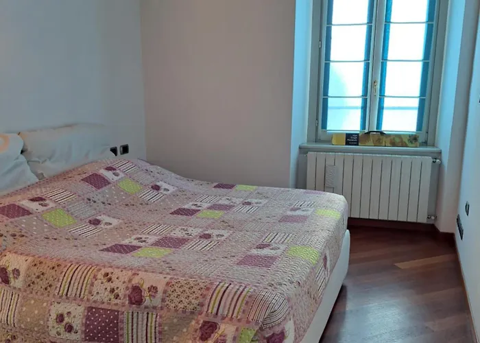 別荘 Post Office Holidays House ベルガモ